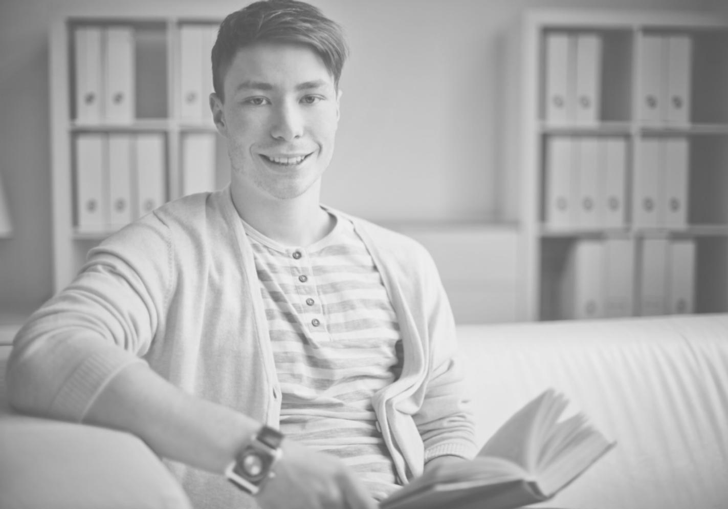 Session d'analyse de marché en groupe